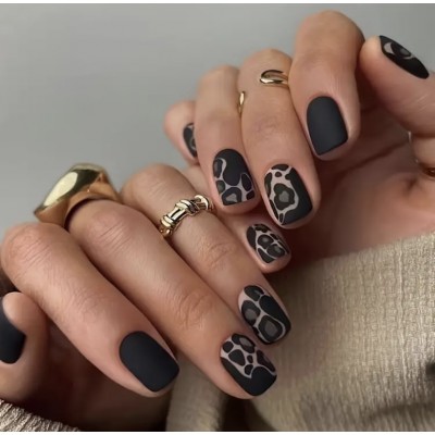Накладні нігті Beautiful Nail чорні матові з малюнком, форма квадрат, короткі, 24 шт
